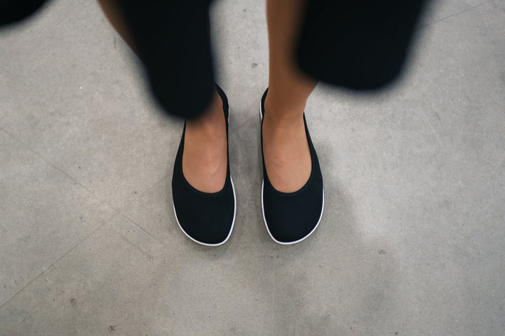 Delight BL black Barefoot Ballet