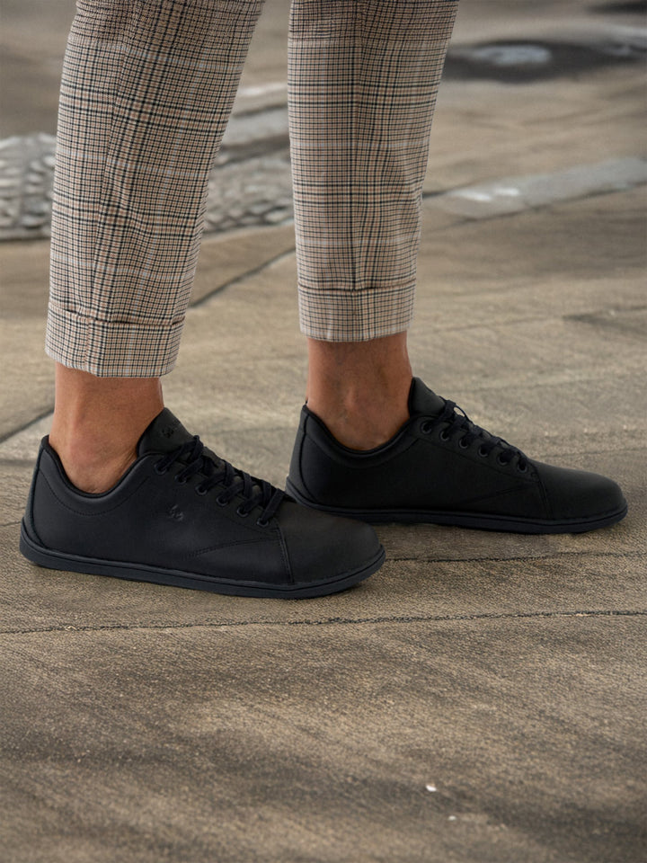 Core BL black Barefoot Shoes