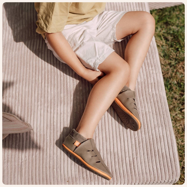 Amigo OK beige Barefoot Kids Sandals