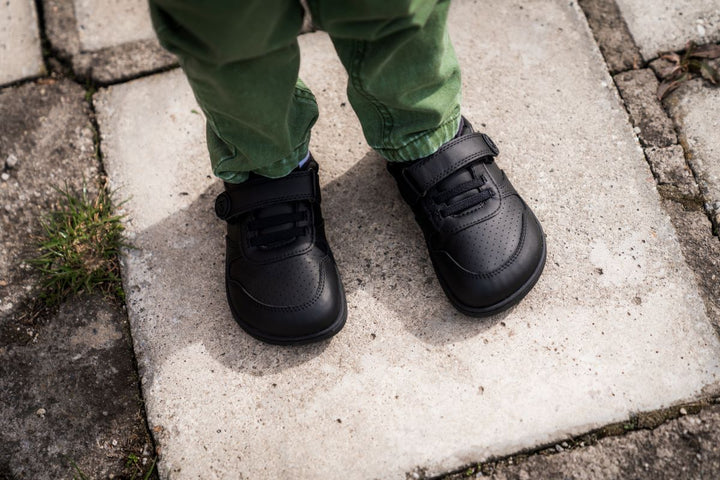 Scoot BL all black Barefoot Kids Sneakers